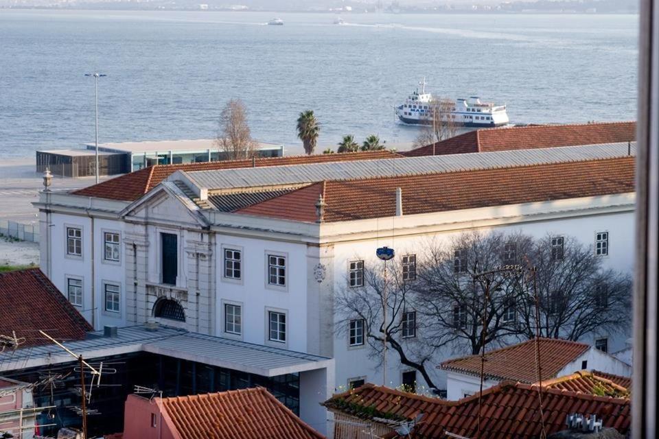 Pequeno Hostel Lisbon Exterior photo